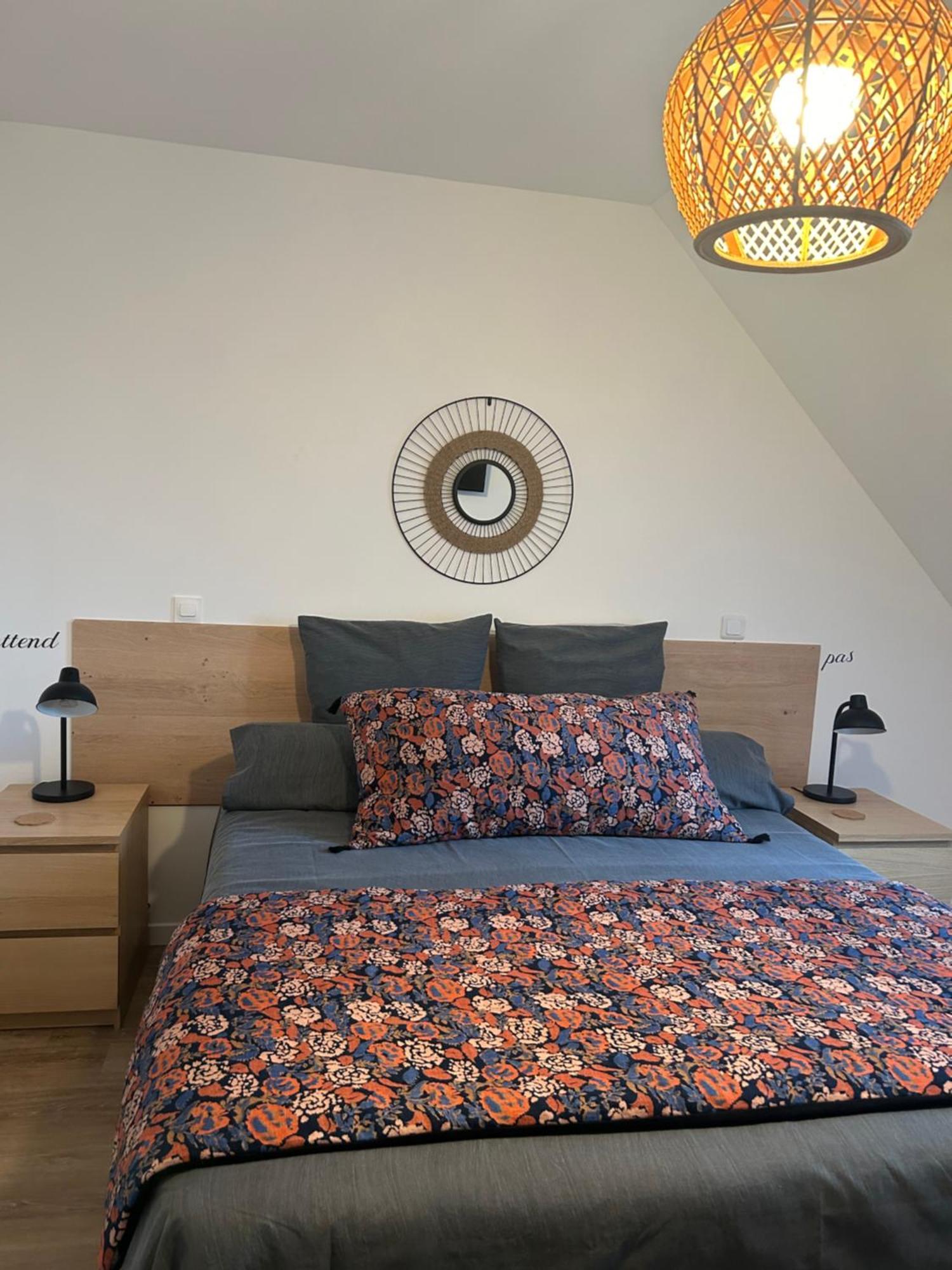 Arc En Ciel Du Mont Bed and Breakfast Pontorson Exteriör bild